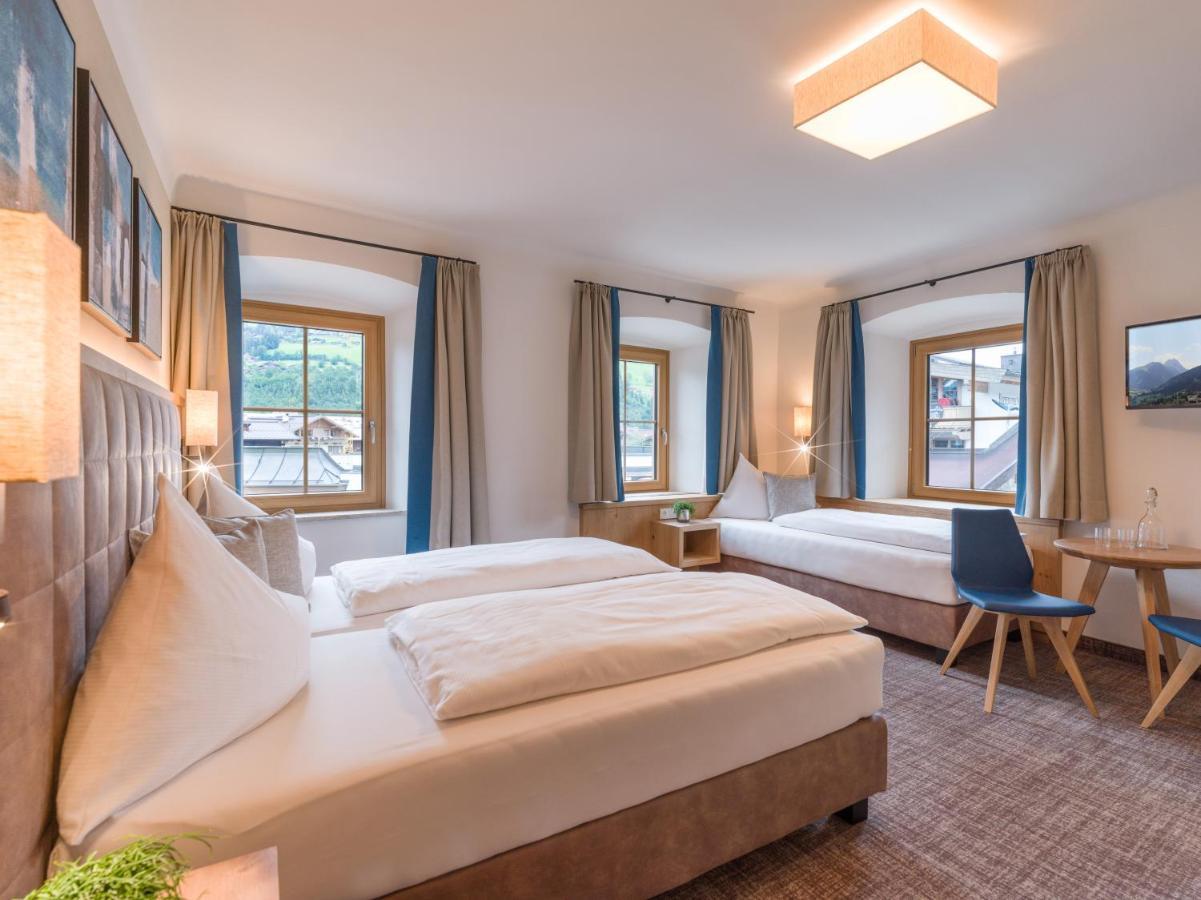 Alpen Glueck Hotel Unterm Rain Garni Kirchberg in Tirol Esterno foto