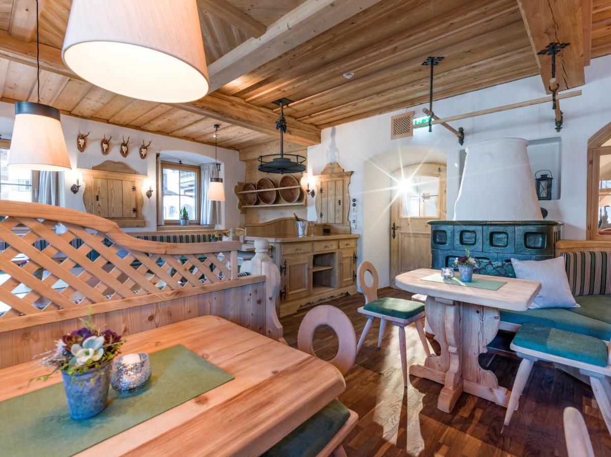 Alpen Glueck Hotel Unterm Rain Garni Kirchberg in Tirol Esterno foto